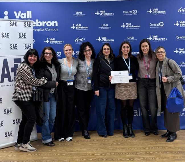 premi a la millor comunicació escrita